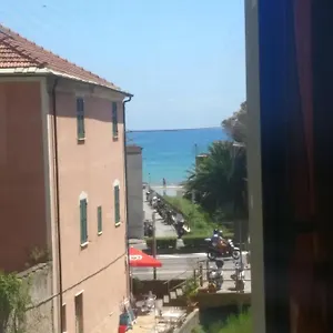 https://house-of-fly.hotelitalianriviera.com